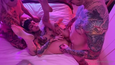 Nichole Saphir And CC Doll - Threesome With Uncut Jaymes