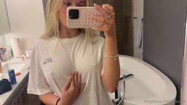 Breckie Hill - Nipple Pokies Boobs Play Selfie Video Leaked